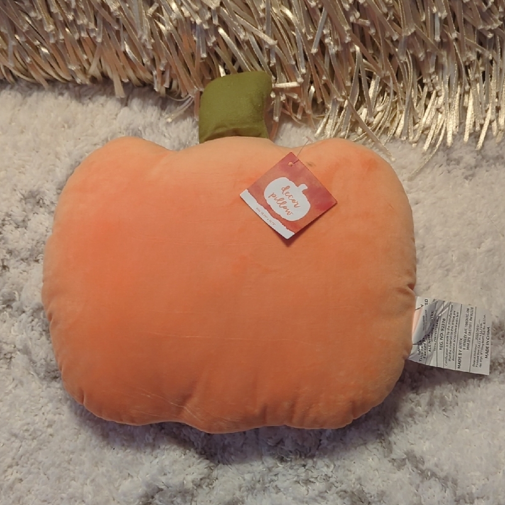 Pumpkin-Shaped Throw Pillow, by Gertex, Sz 13.75" X 13.75", NWT